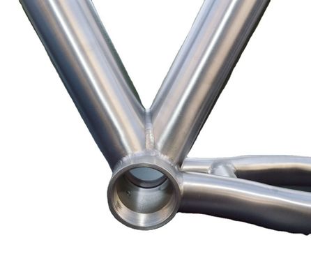 鉄鋼チタン合金管の折りたたみ レーザー切断 0.05mm 許容度での溶接サービス