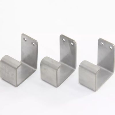 ブラック金属 オーダードア フラグ ブレーケットホルダー 溶接管部品 290g パーソナライズされたニーズ