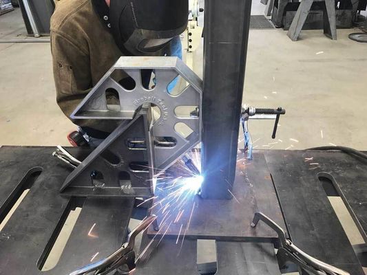 南フェンで専門的に製造された 磨き用 溶接金属パイプ接続器
