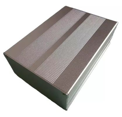 カスタムサービス ハードウェア アルミニウム 囲い 床材 金属製 掘削 プロセス