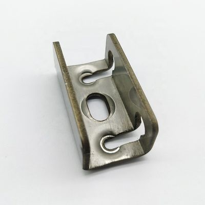 容認される小量注文 厚さ0.5mm-25mmのカスタムスタンピングと曲がり部分
