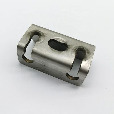 容認される小量注文 厚さ0.5mm-25mmのカスタムスタンピングと曲がり部分