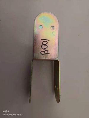 磨きプロセス 塗装された金属板 白色仕上げのための金属スタンプリング部品