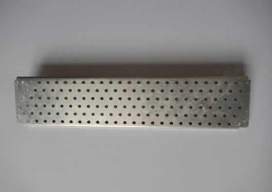 0.5mm-25mm 厚さ オートアルミニウム スタンプ 孔付きプレート 工業用